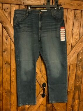 Wrangler Men's Dark Blue Straight Leg Jeans